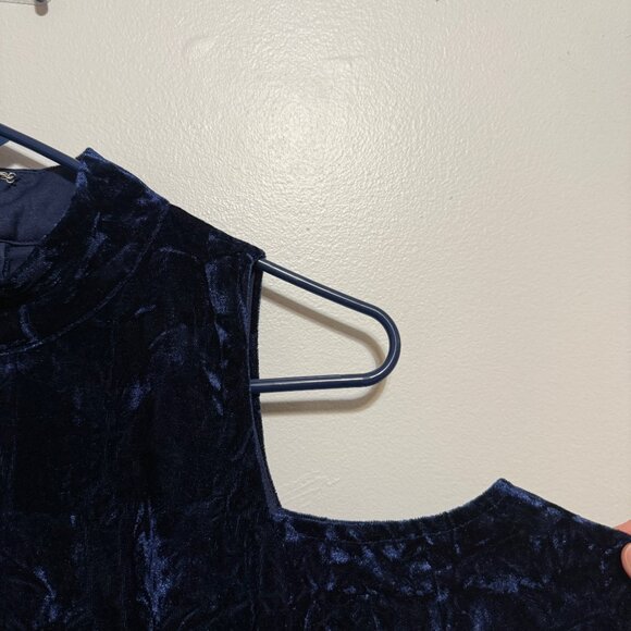 Lulu's A Little Crush Navy Blue Velvet Cold-Shoulder Bodycon Dress Size Small - Picture 2 of 7